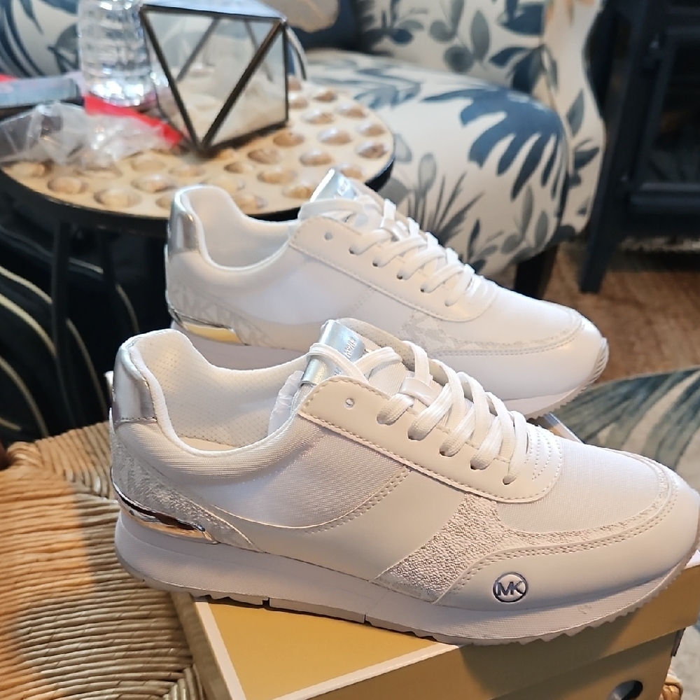 Michael Kors White Sneakers with Minimalist Design and Thick Sole